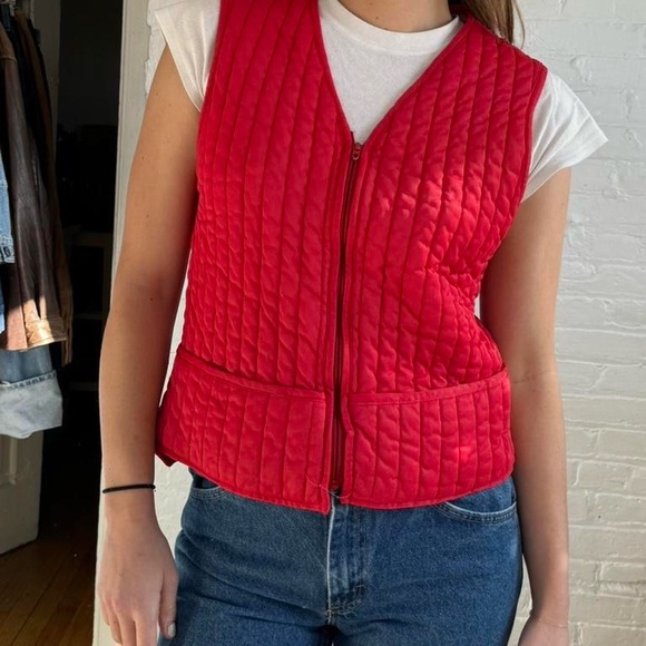 Red Quilted 70s Vest - Picture 4 of 8